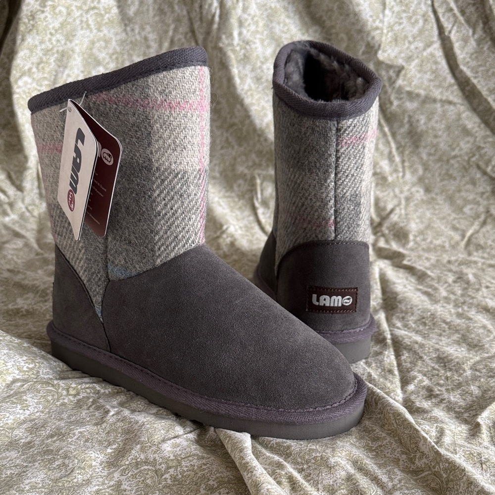 Lamo Women's Wembley Suede Charcoal fur-lined Boots